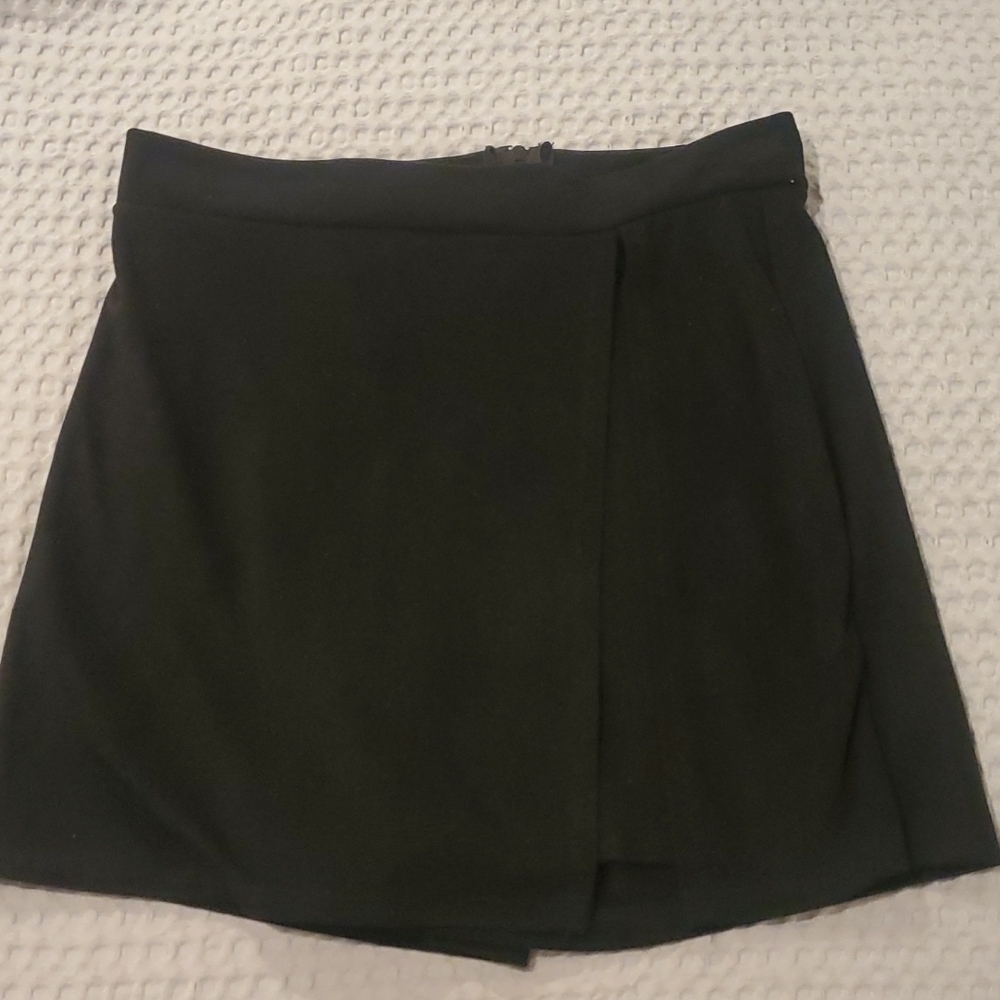 BLACK Suede Feel Altar'd State Skort Size Small (48)